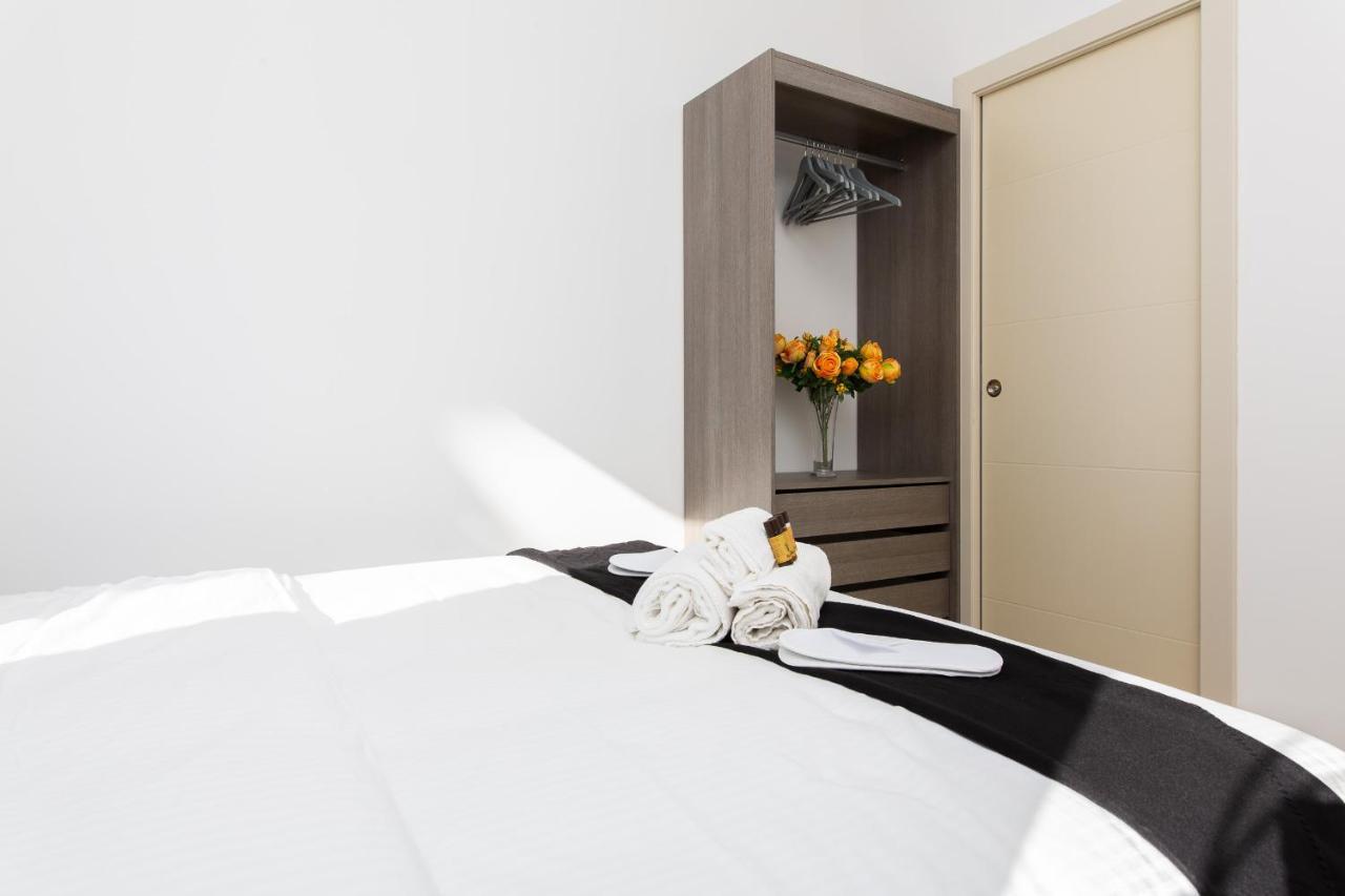 Anzur Yourhosthelper Cannes Bagian luar foto