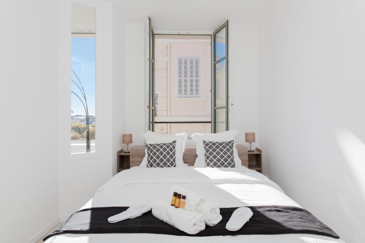 Anzur Yourhosthelper Cannes Bagian luar foto