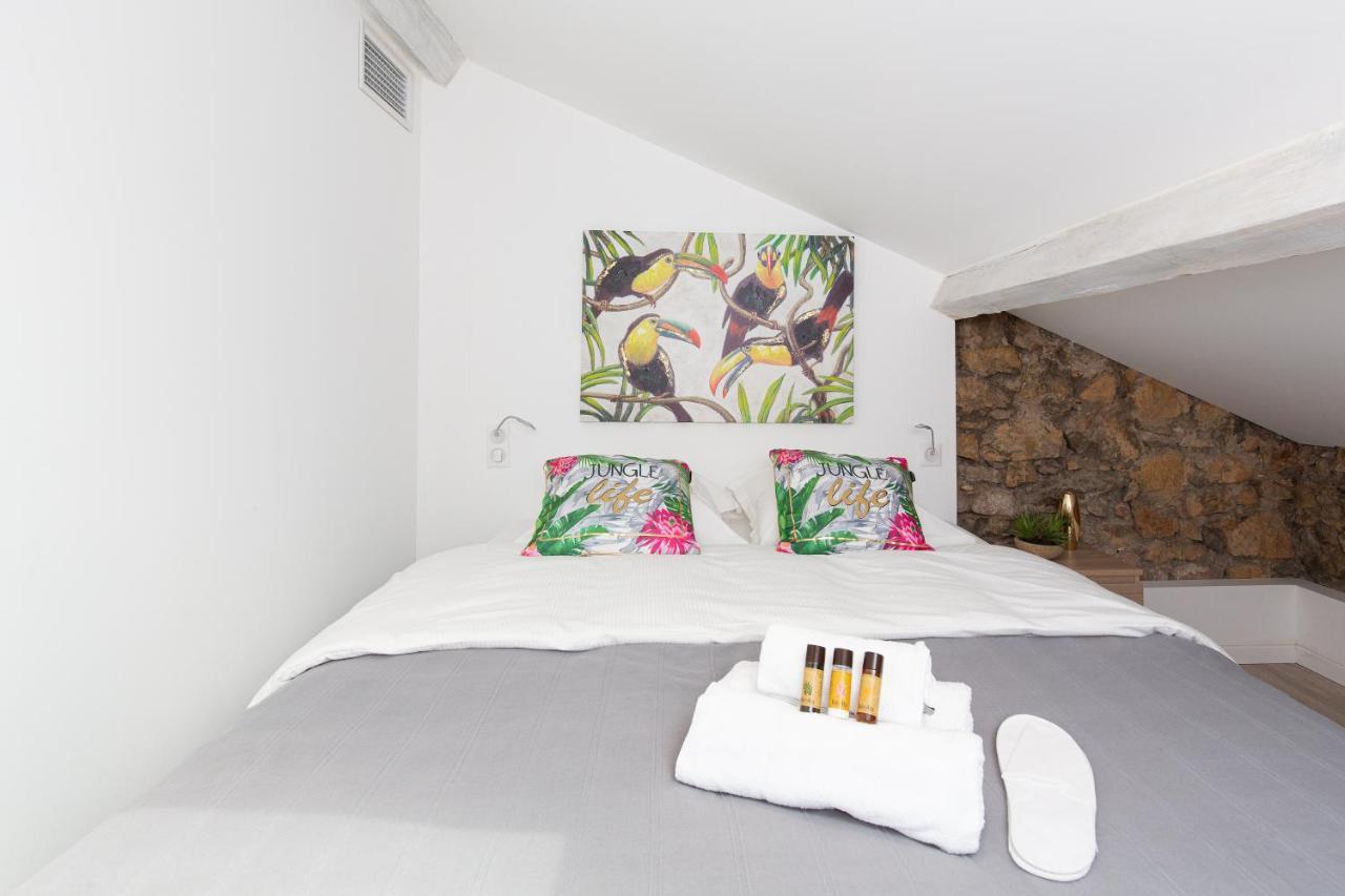 Anzur Yourhosthelper Cannes Bagian luar foto