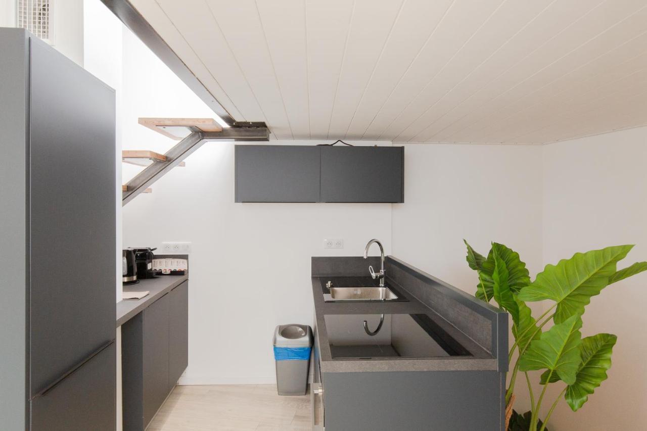 Anzur Yourhosthelper Cannes Bagian luar foto