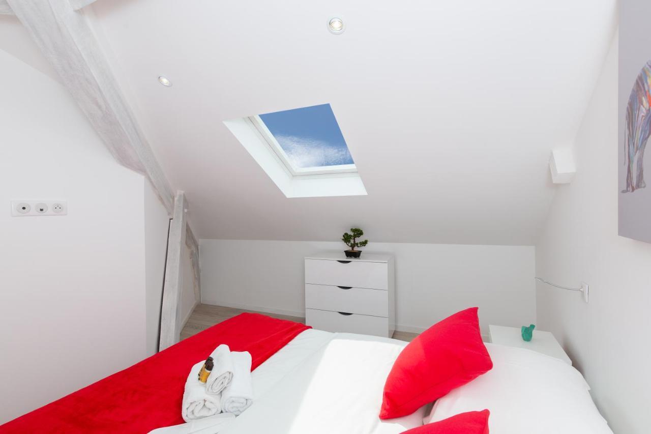 Anzur Yourhosthelper Cannes Bagian luar foto