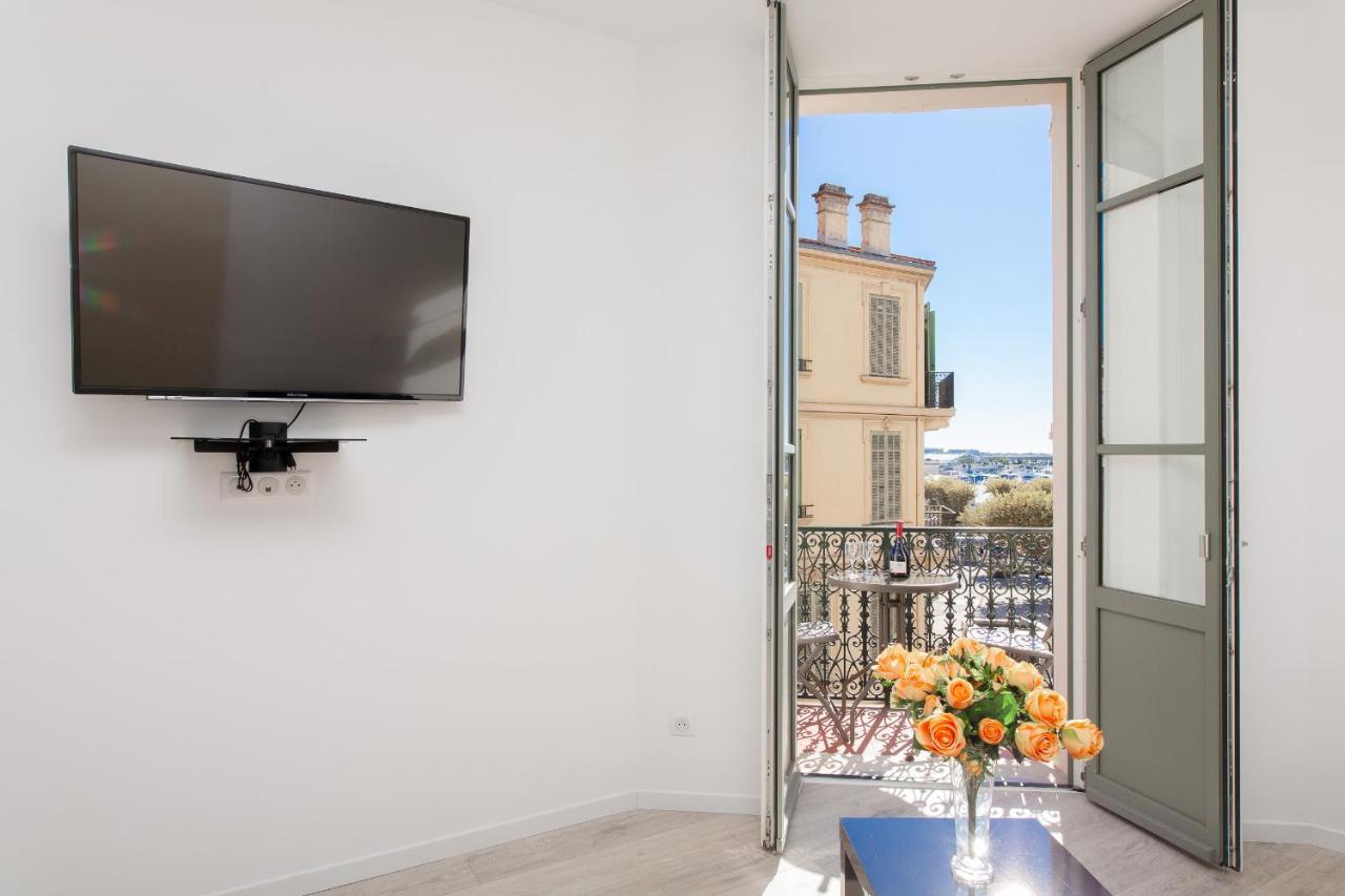 Anzur Yourhosthelper Cannes Bagian luar foto